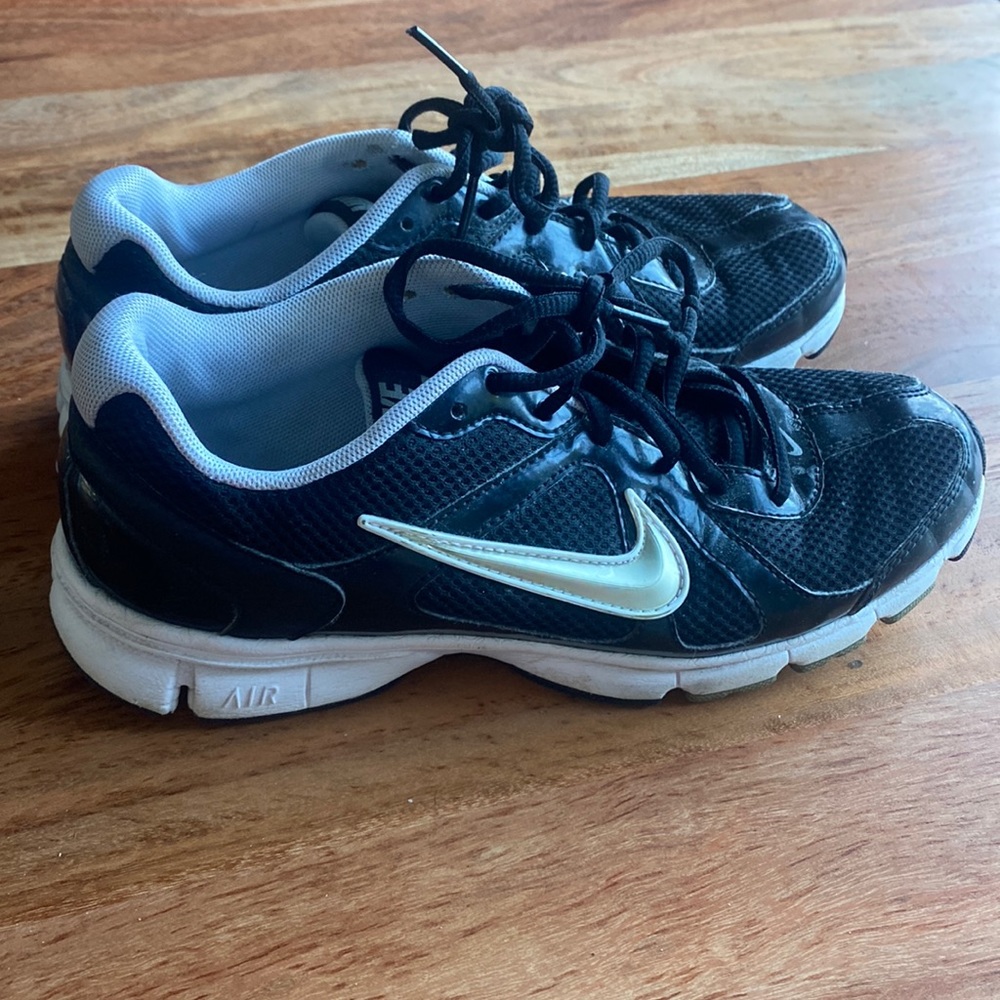 Black Nike Athletic Shoes